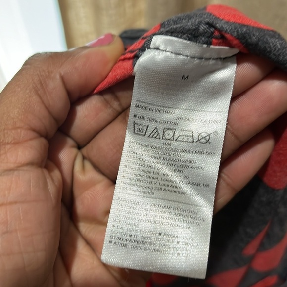 Old Navy Mens Red Heart Patterned Shorts Dark Black Sz Medium Comfy Cozy Relaxed - Picture 4 of 8